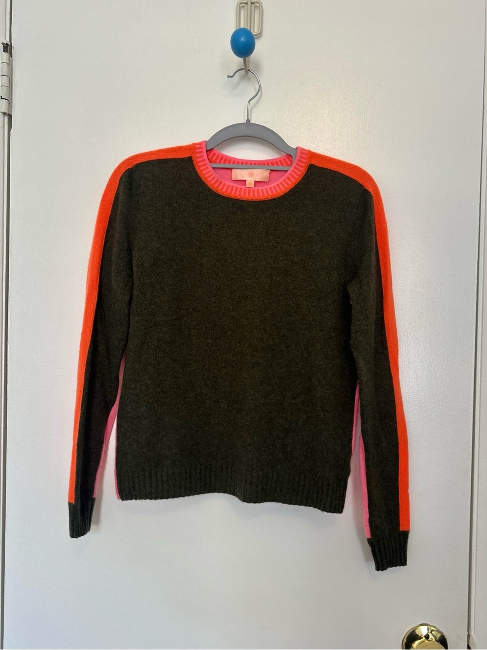 Lisa Todd Third Wheel Cashmere Colorblock Sweater Olive Green Neon Pink. Size XS